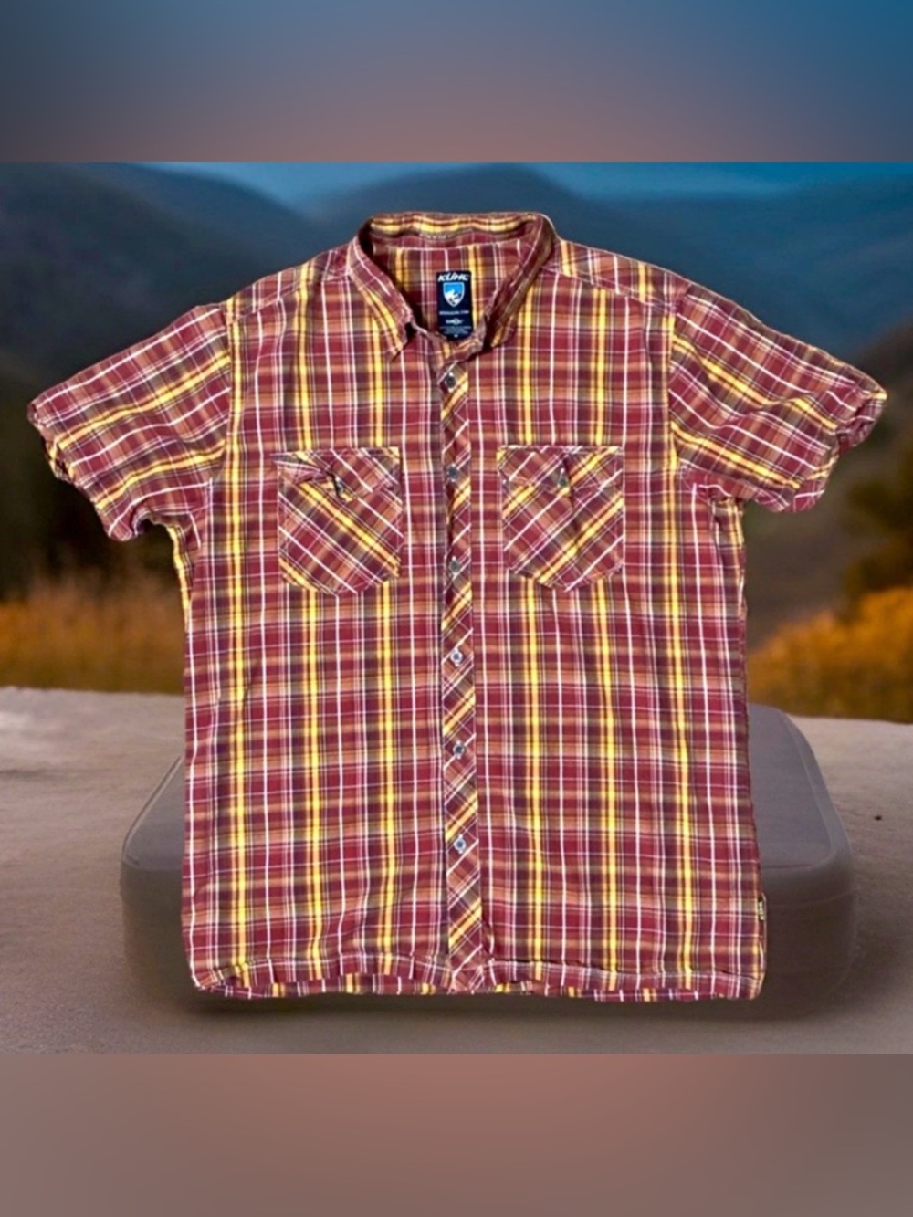 Kuhl Response Mens Button Short Sleeve Shirt Red Pockets 7452 UPF 30+